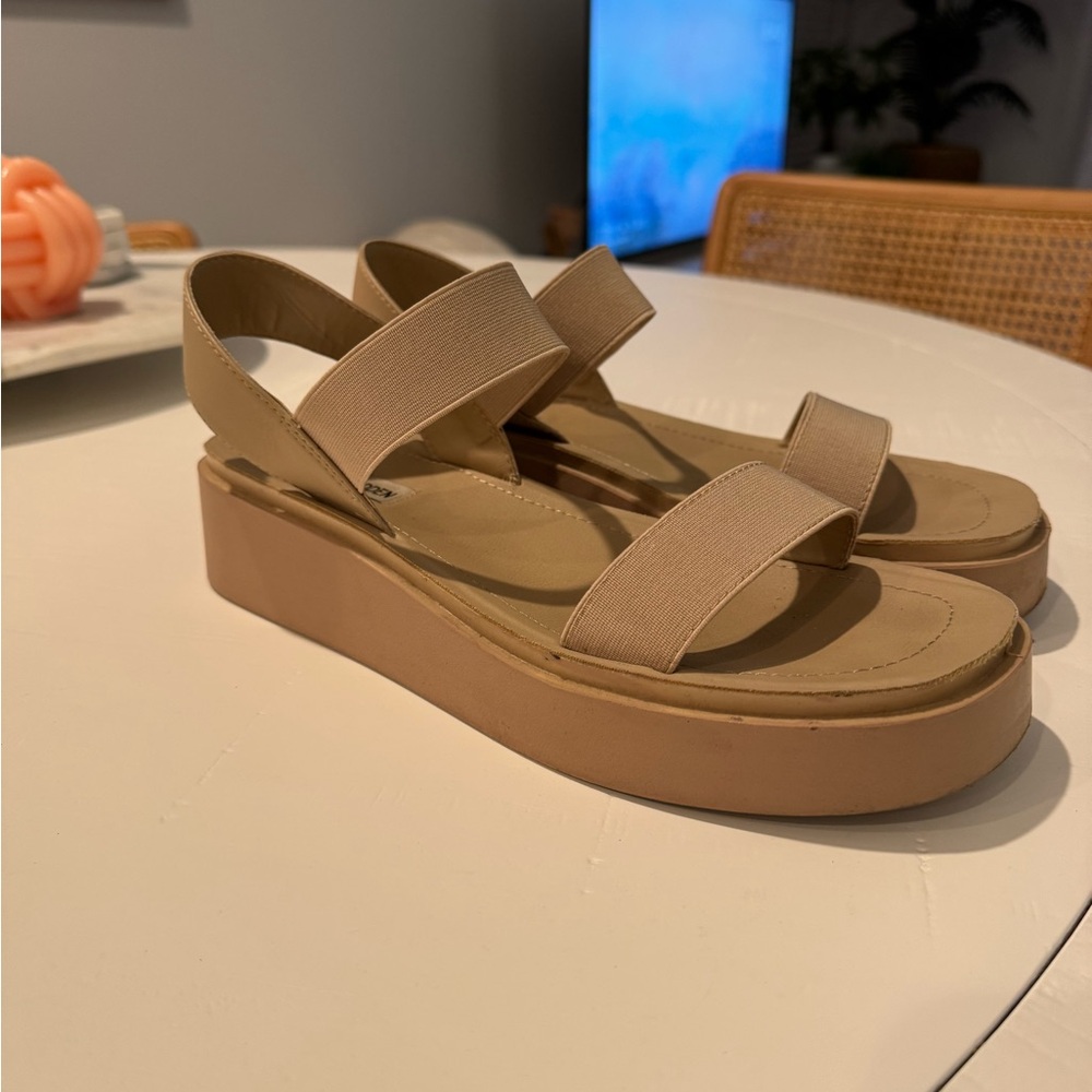 Steve Madden Beige Platform Sandals